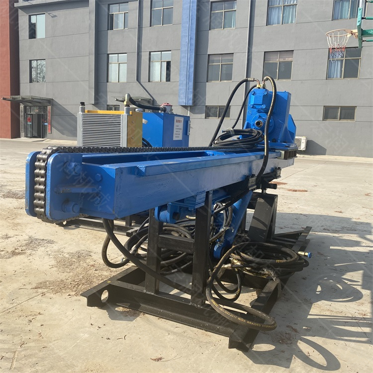 電動(dòng)錨固鉆機標準工作流程。